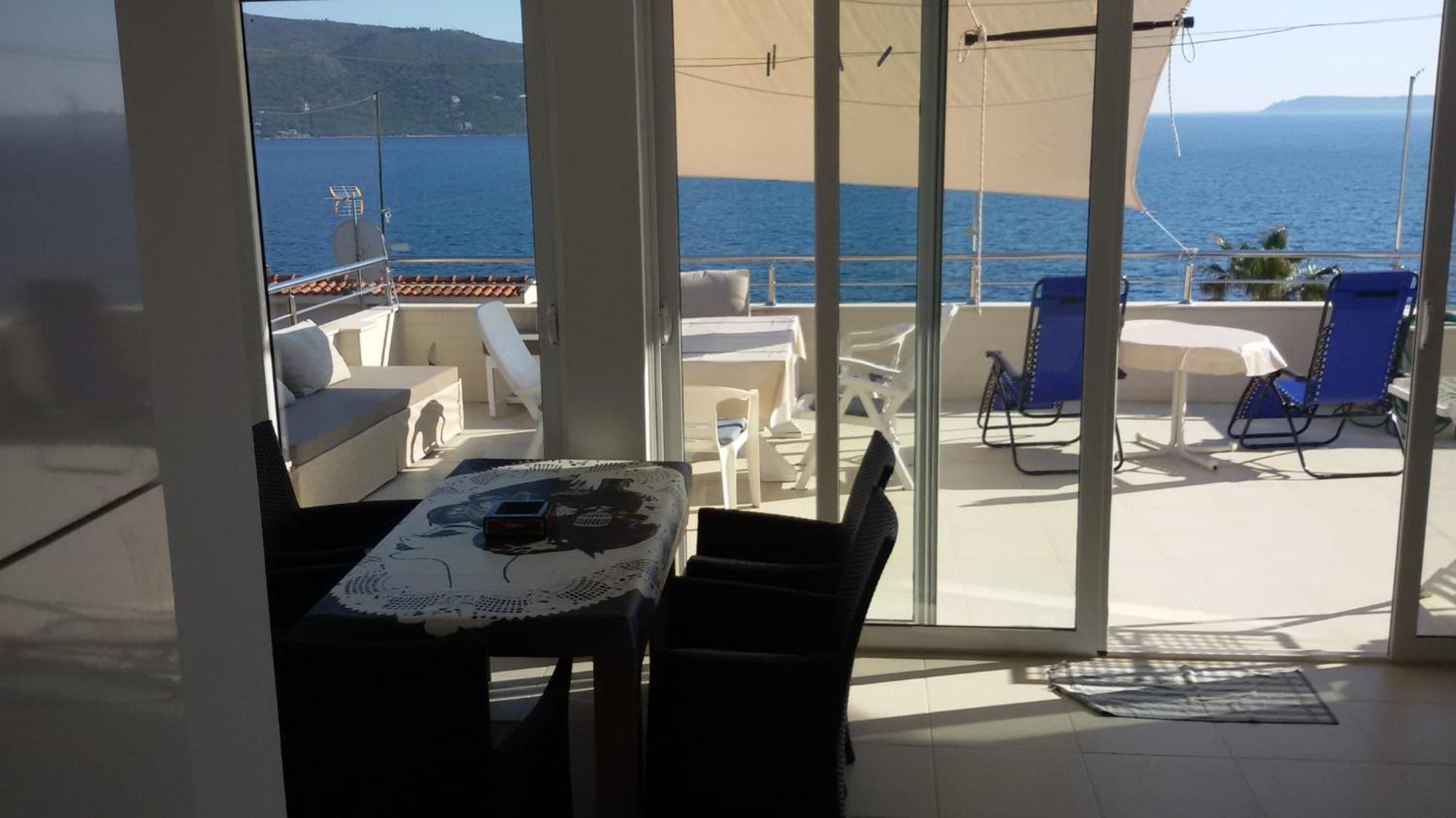 Sea View Apartments Herceg Novi Rom bilde